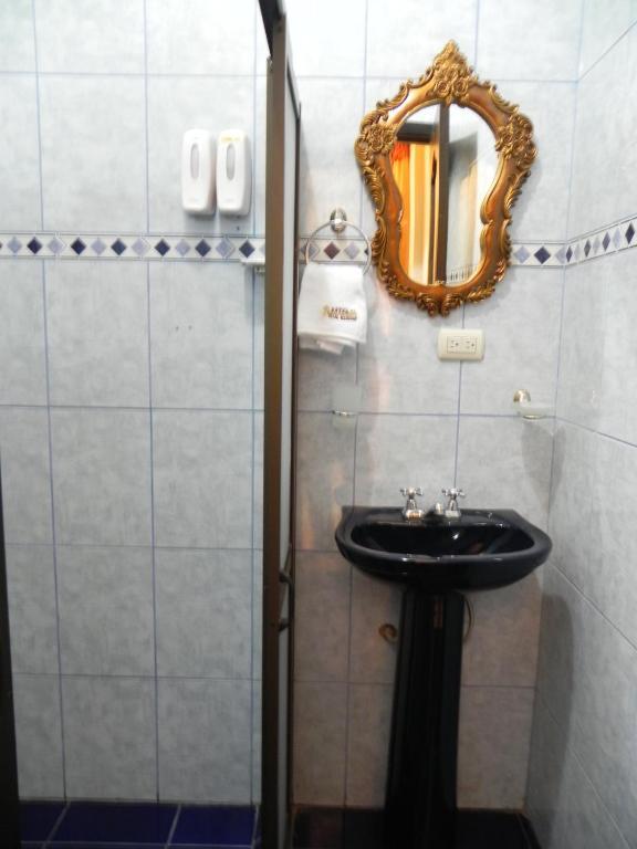 Hotel Vieja Mansion Куенка Номер фото