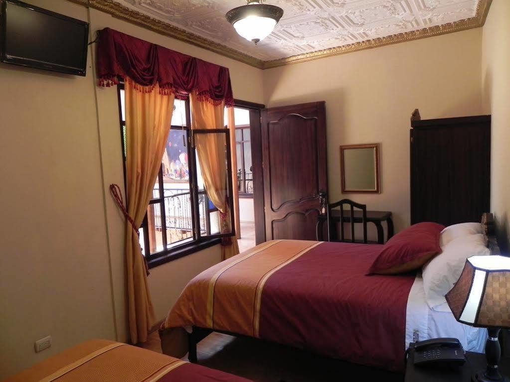 Hotel Vieja Mansion Куенка Екстер'єр фото