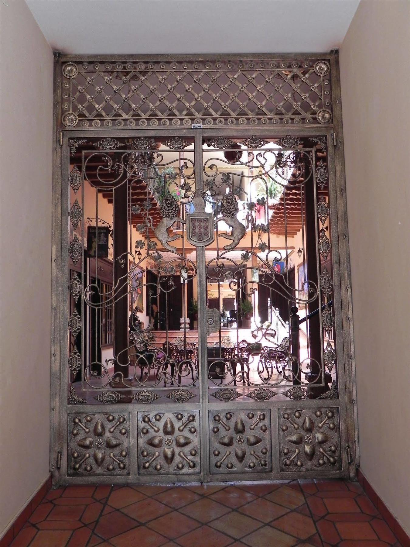 Hotel Vieja Mansion Куенка Екстер'єр фото